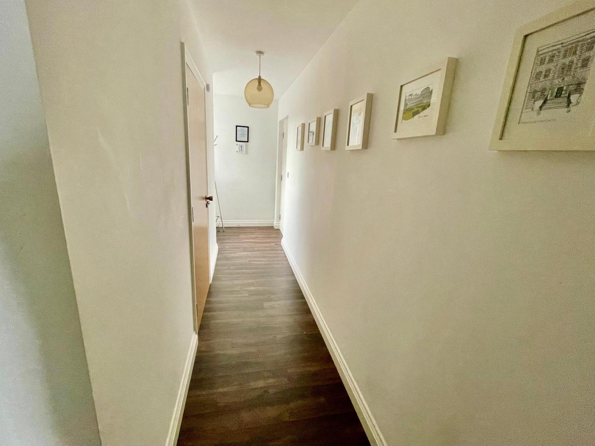 2 Bedroom City-Centre Apartment With Free Parking Белфаст Екстер'єр фото